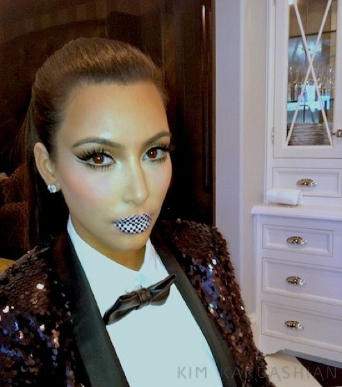 kim-kardashian-violent-lips-look-makeup